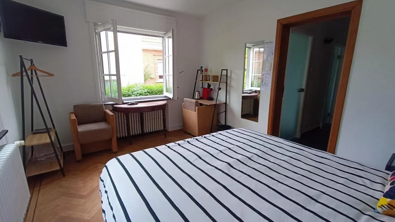Hidden Gem Centre Of Bruges Free Parking Hotel Guest house